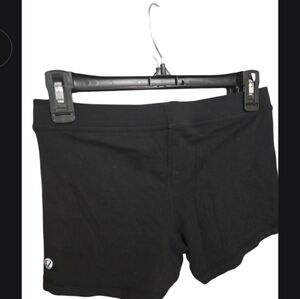 Lululemon Sz 6 Blk Shorts